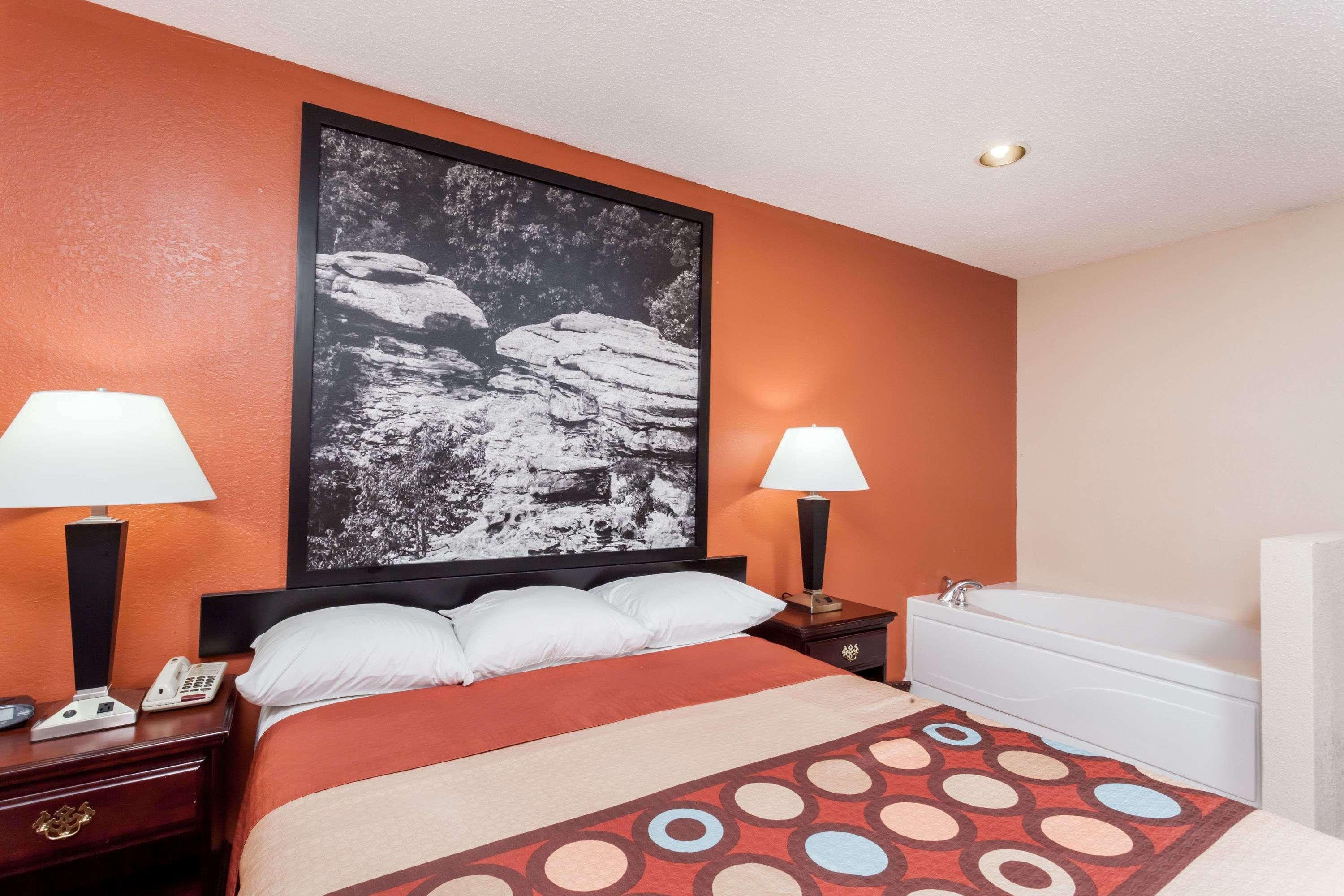 Hotel Super 8 By Wyndham Harrisburg Esterno foto