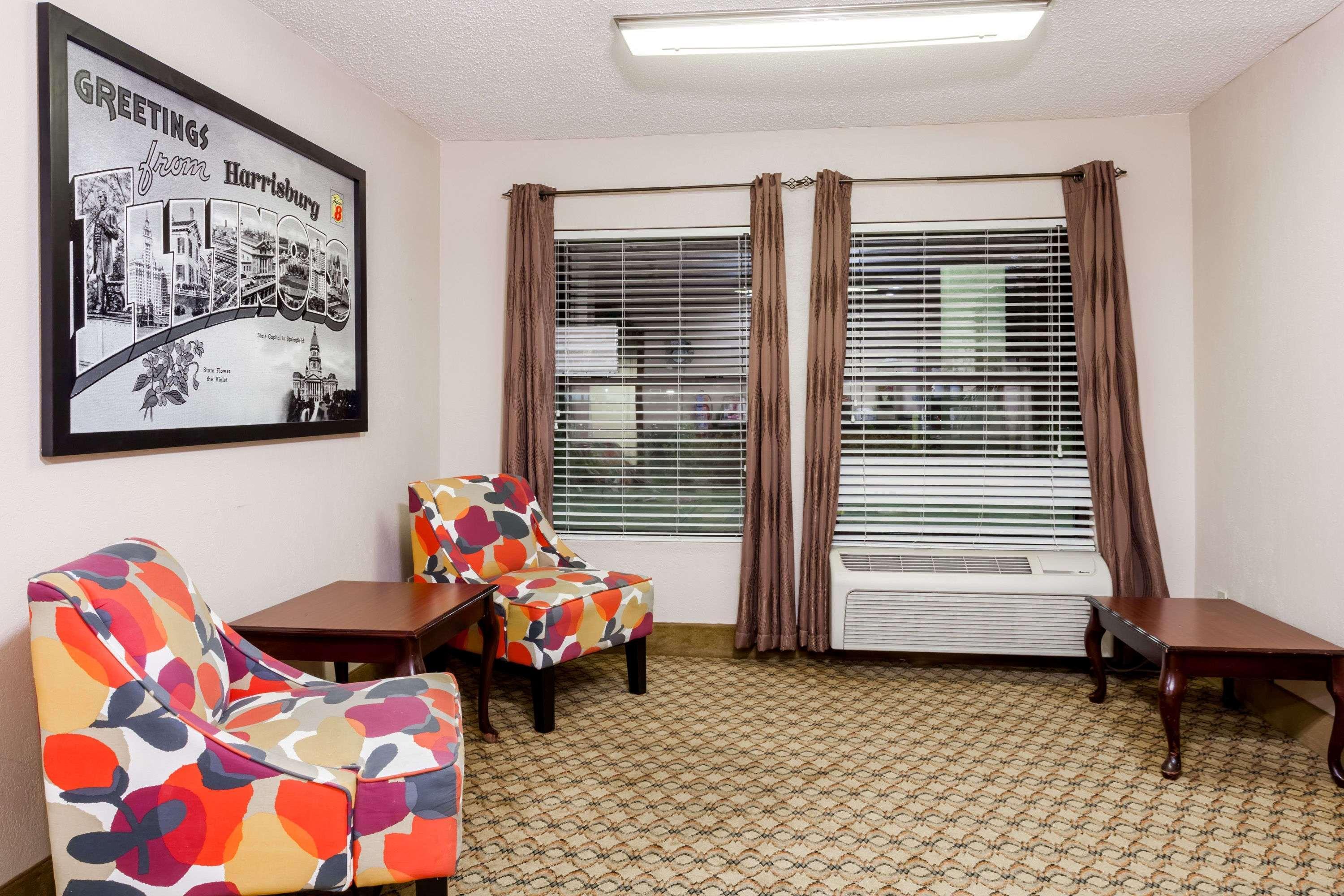 Hotel Super 8 By Wyndham Harrisburg Esterno foto