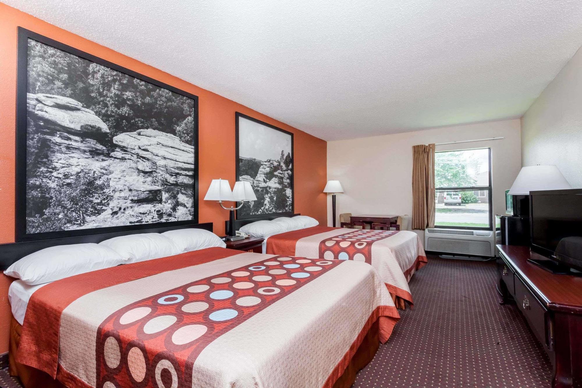 Hotel Super 8 By Wyndham Harrisburg Esterno foto